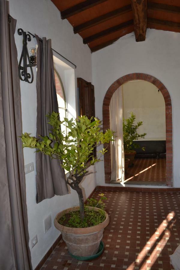 La Limonaia Di Casagrande Villa Barga Bagian luar foto